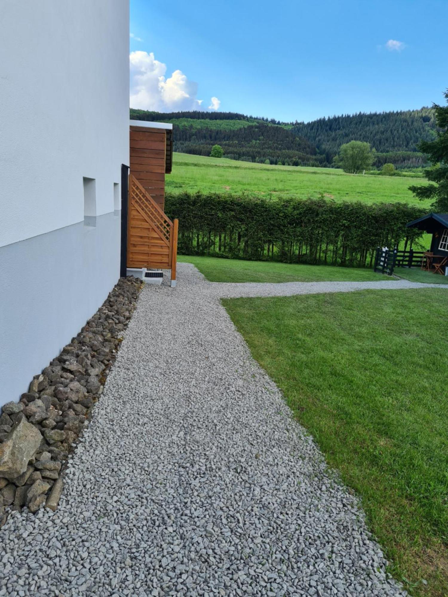 Guesthouse Wallenborn - Lodge ภายนอก รูปภาพ