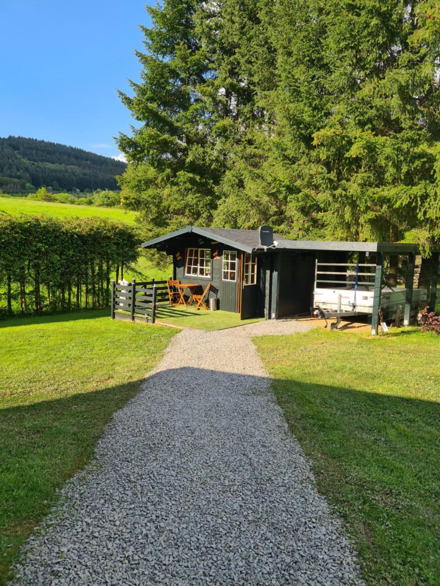 Guesthouse Wallenborn - Lodge ภายนอก รูปภาพ